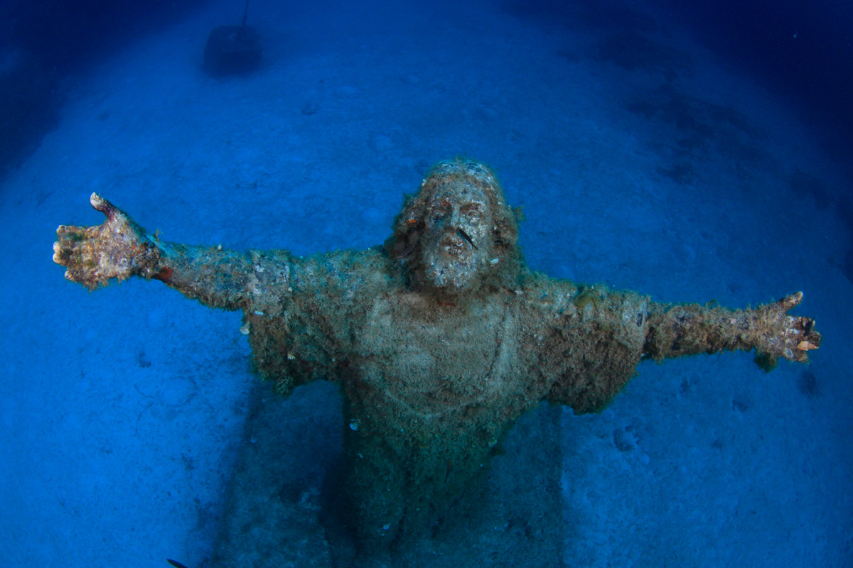 Jesus statue near Imperial Eagle wreck