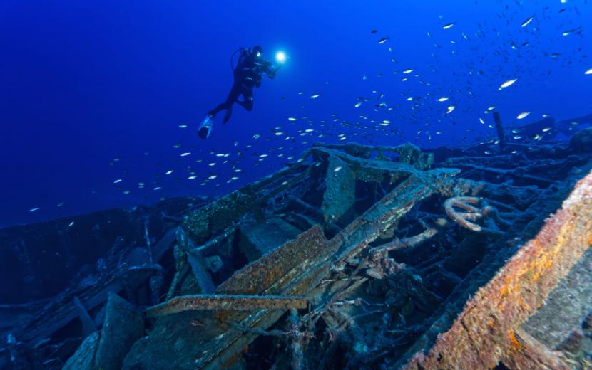 underwater videographer filming on the Hellespont wreck