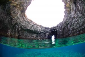 inside Dragonara cave